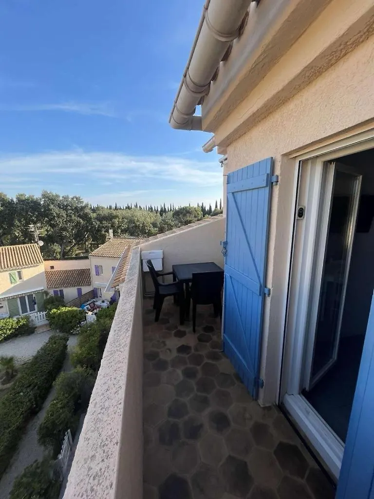 Appartement T2, 4 Personnes, Climatise, Avec Piscine, Village De La Mer La Londe-les-Maures